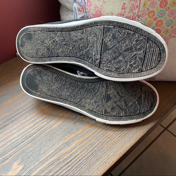 Ed Hardy canvas slip on boat shoes - Picture 6 of 7